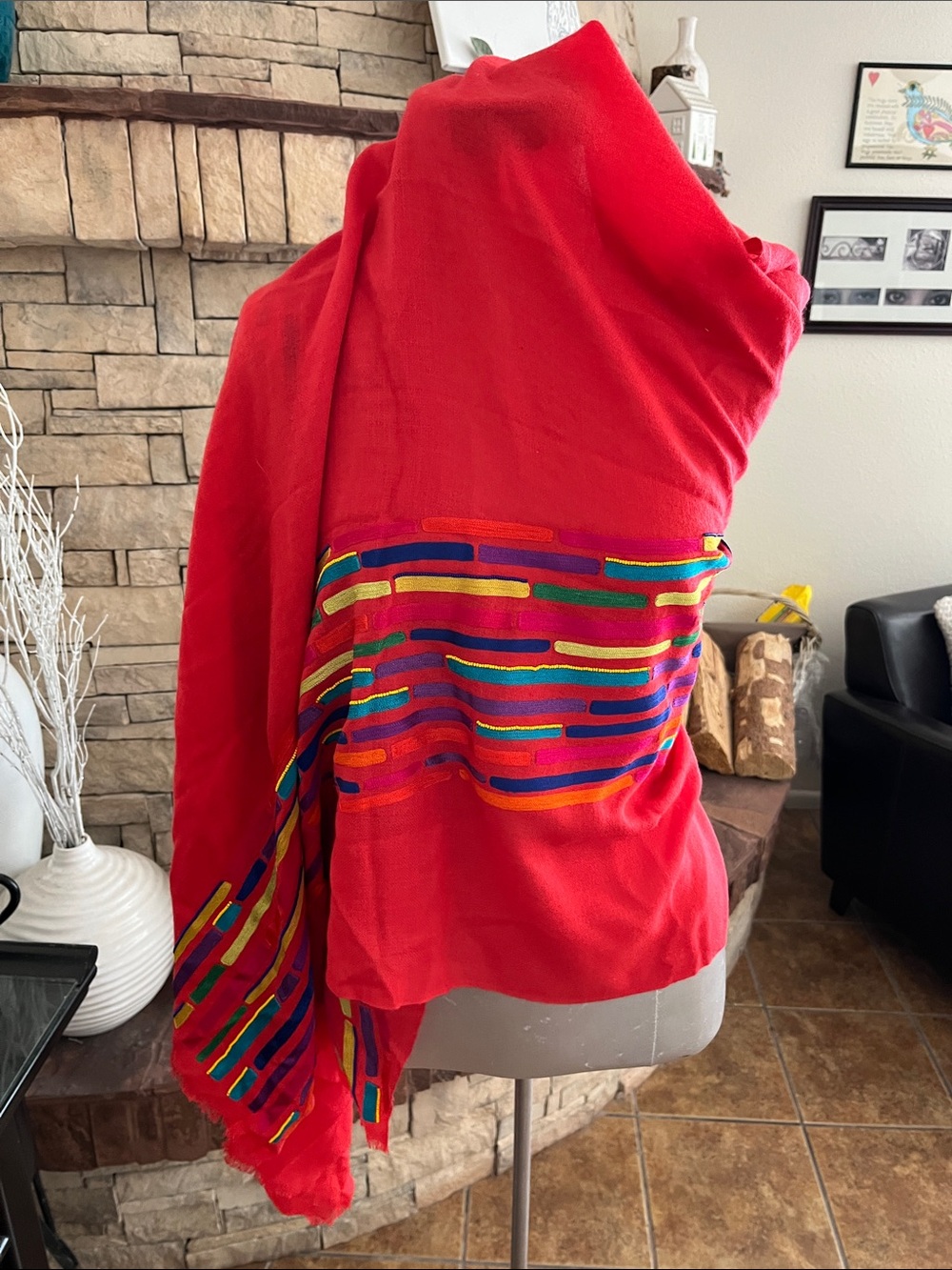 Janavi Cashmere Vertical Broken Stole NWT and in Janavi Pouch Bag